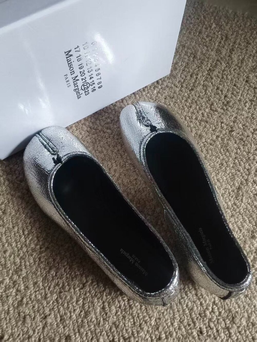Maison Margiela Silver Crackled Tabi Split-Toe Ballet Flats